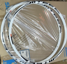 2 cerchi a disco Shimano