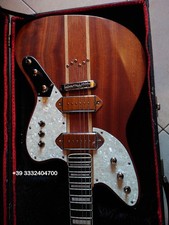 chitarra elettrica liuteria artigianale stile fender jaguar con custodia rigida