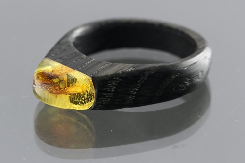 Anello legno ambra baltica - anello,