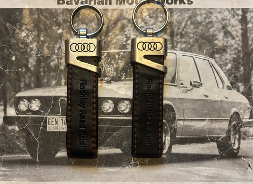 Due portachiavi originali - originali, audi