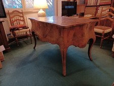 Scrivania o scrittoio da