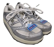 Nuove scarpe sneakers