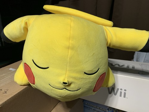 Pokemon sleeping pikachu - 18",