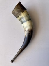 Corno in osso Vintage con inserti in ottone stile Marocchino