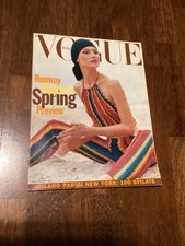 VOGUE ITALIA DOSSIER SFILATE