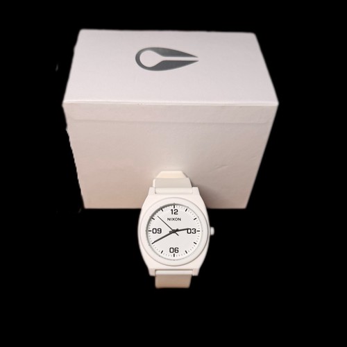 Nixon time teller corp - time, p