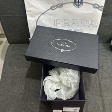Prada Milano Confezione Regalo