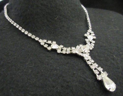 End vintage prong set - hi,