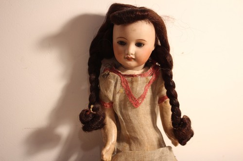 Ancienne rare poupée - , unis