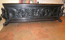 Cassapanca in noce del '500 autentica intagli a sgorbia di metà '800 UNICA RARA