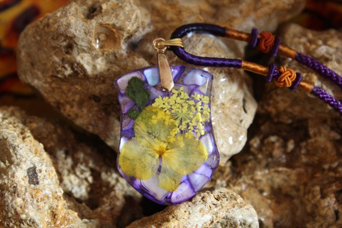 Collana con ciondolo - con,