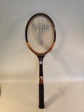 Vecchia racchetta da tennis