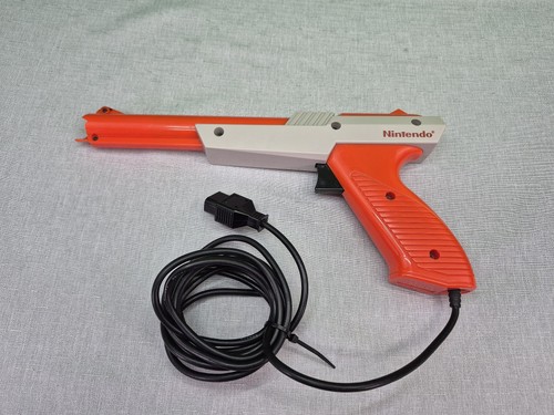 Nintendo zapper gun - nintendo,