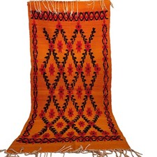 Tappeto arancione marocchino