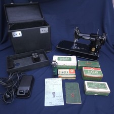 Macchina da cucire e accessori