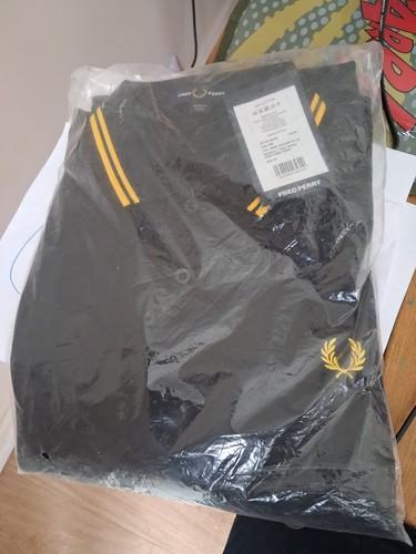 Polo fred perry nera - fred, gialla