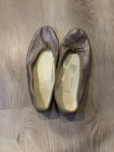 Ballerine e porselli - a.p.c., e.