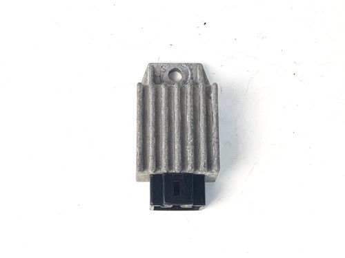 Regolatore tensione - di,