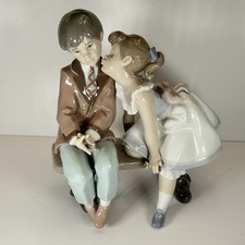 FIGURINA PORCELLANA VINTAGE