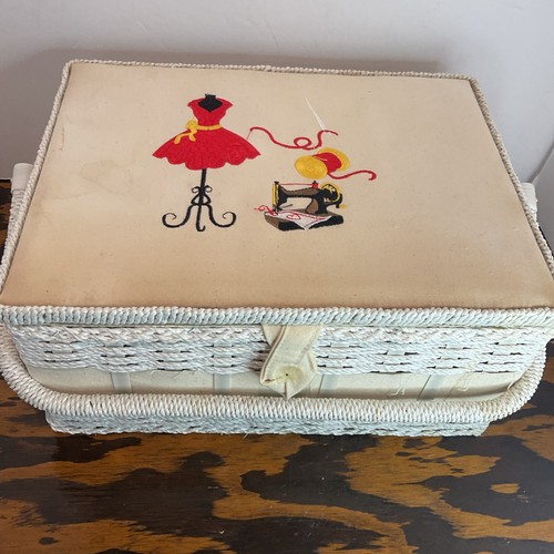 Scatola cucire vintage in - cucire,