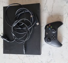 Microsoft Xbox One X 1TB Console - Nera