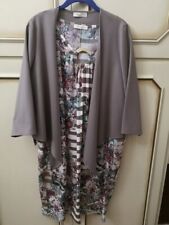 Abito con coprispalle