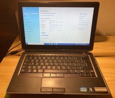 Pc portatile DELL funzionante solo in carica, caricatore incluso