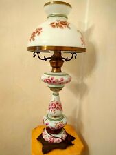 Antico lume CAPODIMONTE in porcellana dipinta con fiori rosa