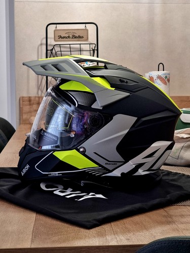 Casco airoh bandit tune - bandit, fluo