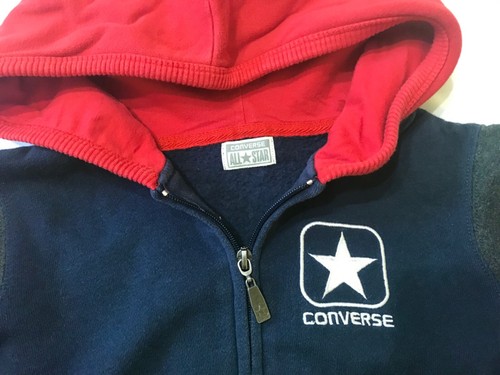 Felpa con cappuccio zip - con, e