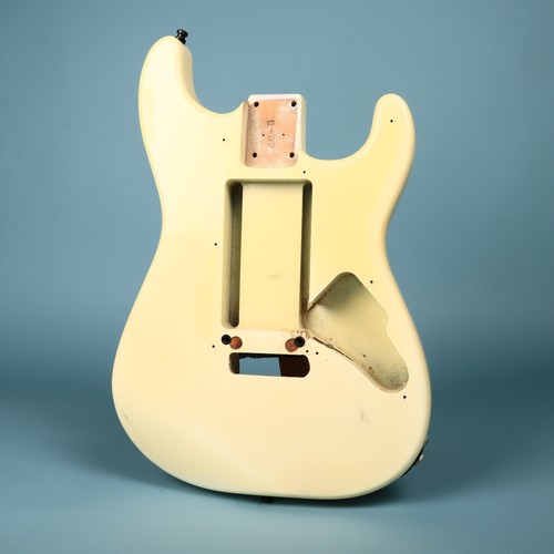 Crema corpo chitarra charvel - crema,