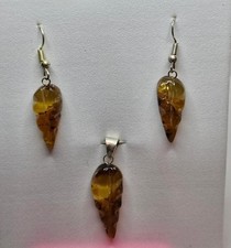 Set pendenti e orecchini