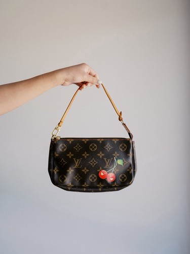 Louis vuitton monogram cherry - louis,