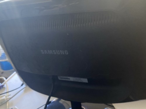Samsung syncmaster 733nw - samsung,