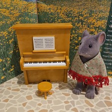 Sylvanian Families ANGELINA BALLERINA MISS QUAVER E IL SUO PIANOFORTE