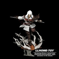 Statuina statua non dipinta