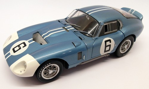 Exoto scala pressofuso - 1/18,