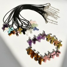 Collana in corda di cuoio con