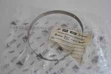 Fascetta stringitubo serbatoio