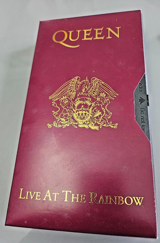 Queen live the rainbow - queen, rainbow'