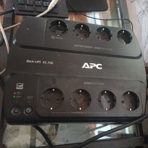 Apc back ups 700 230 - va,,