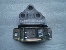 TASSELLO SUPPORTO MOTORE LATO CAMBIO JEEP RENEGADE  1.6 -2.0 CRD 4X4   51938550 