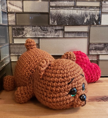 Crochet bear laying heart - crochet, w/
