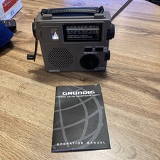 Grundig FR-200 AM-FM Radio di