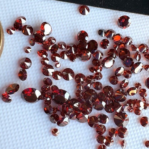 Diamante rosso coltivato - , in