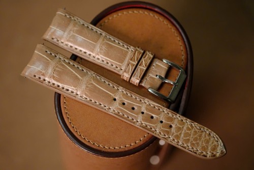 Cinturino orologio beige fatto
