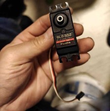 Futaba 1 BLS352 Servomotori