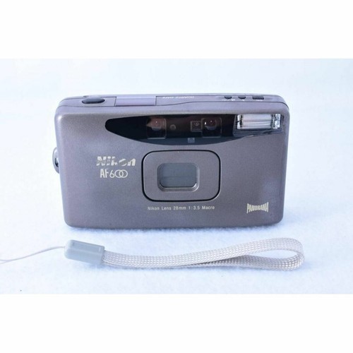 Nikon af600 28mm 5 macro - qd,
