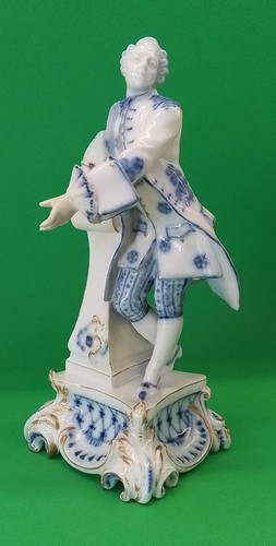 Antica statuina porcellana - in,