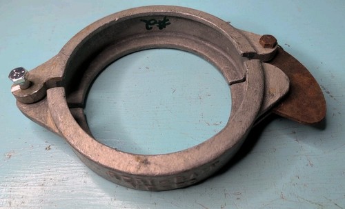 Morsetto accoppiatore tubo